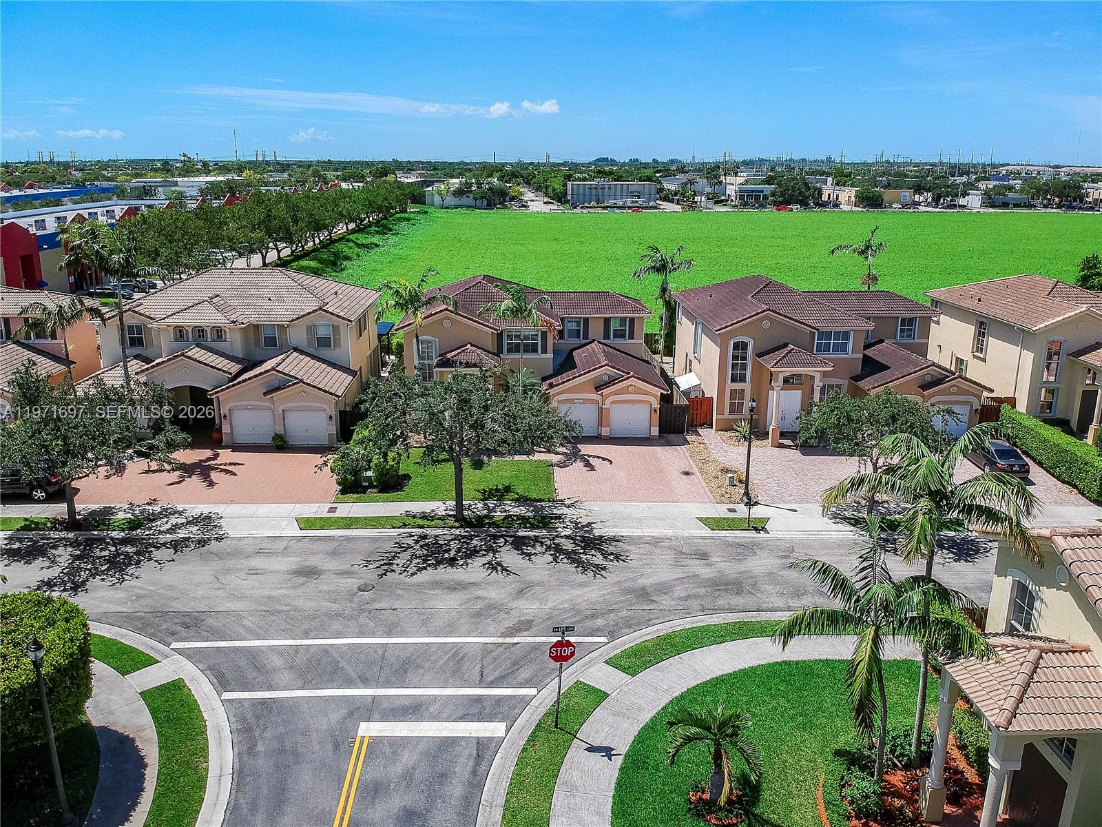 KENDALL BREEZE SOUTH - Residential Lease