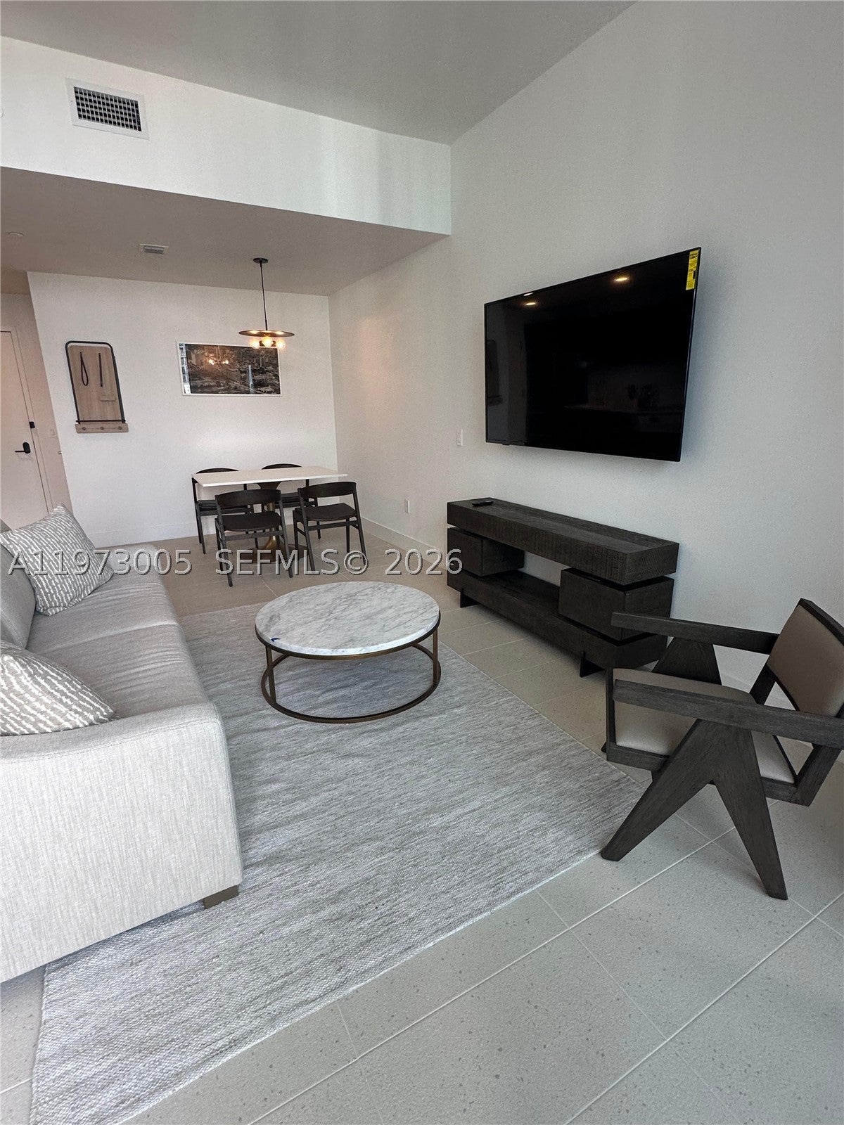 159 NE 6th St 4811