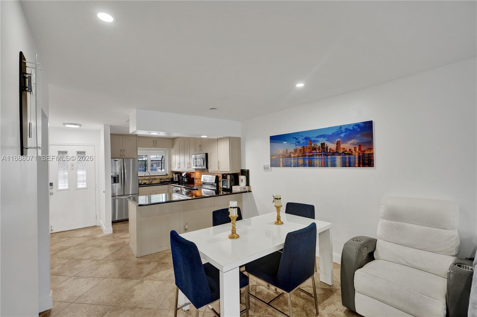 WOODLAKE ISLES - Residential