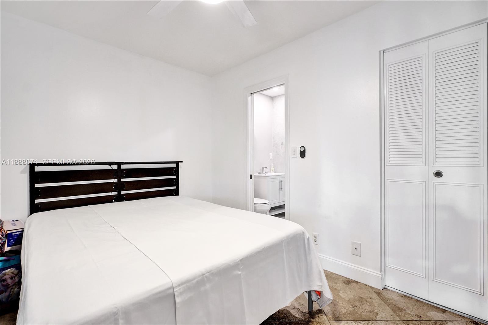 WOODLAKE ISLES - Residential