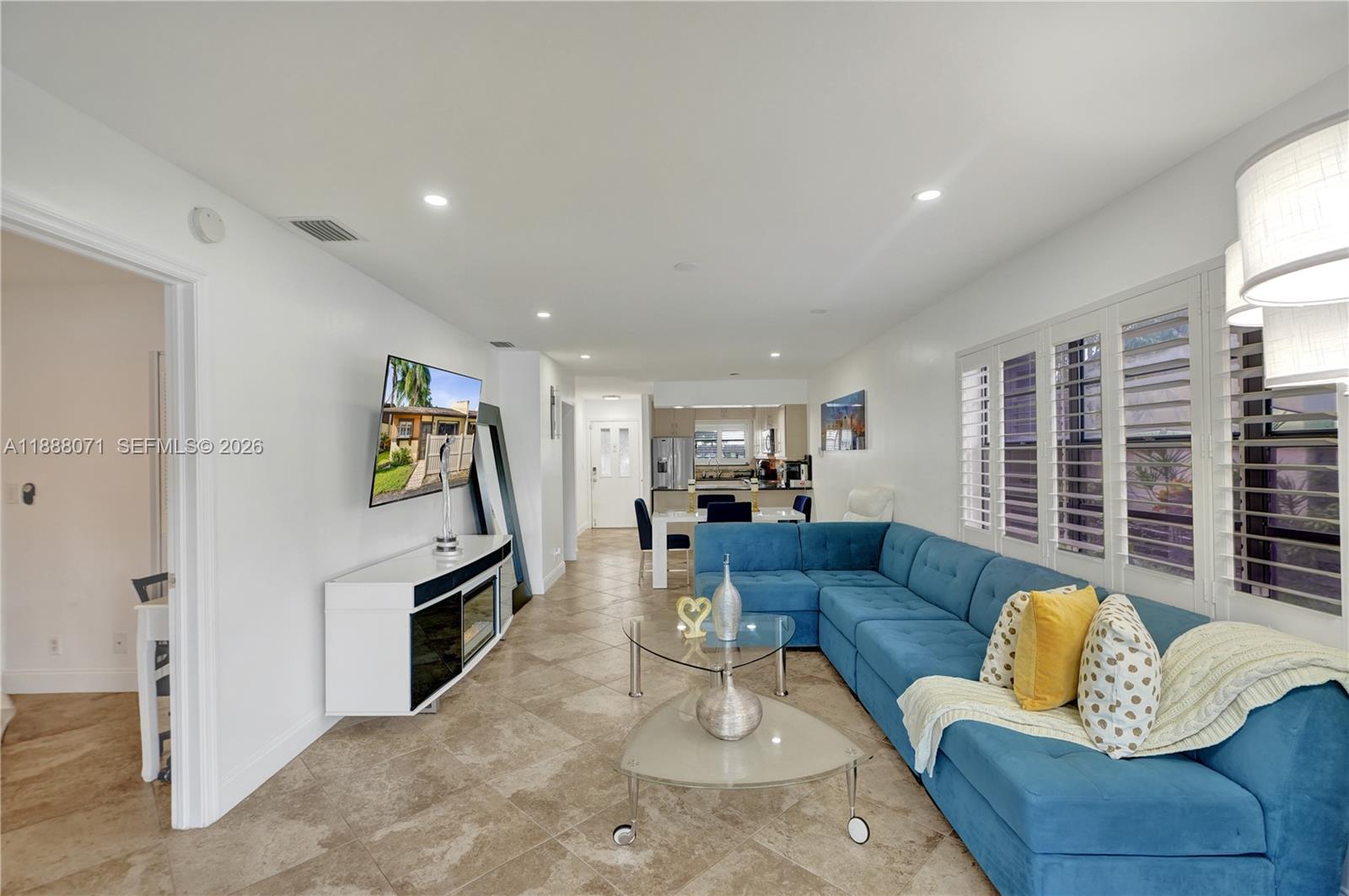 WOODLAKE ISLES - Residential