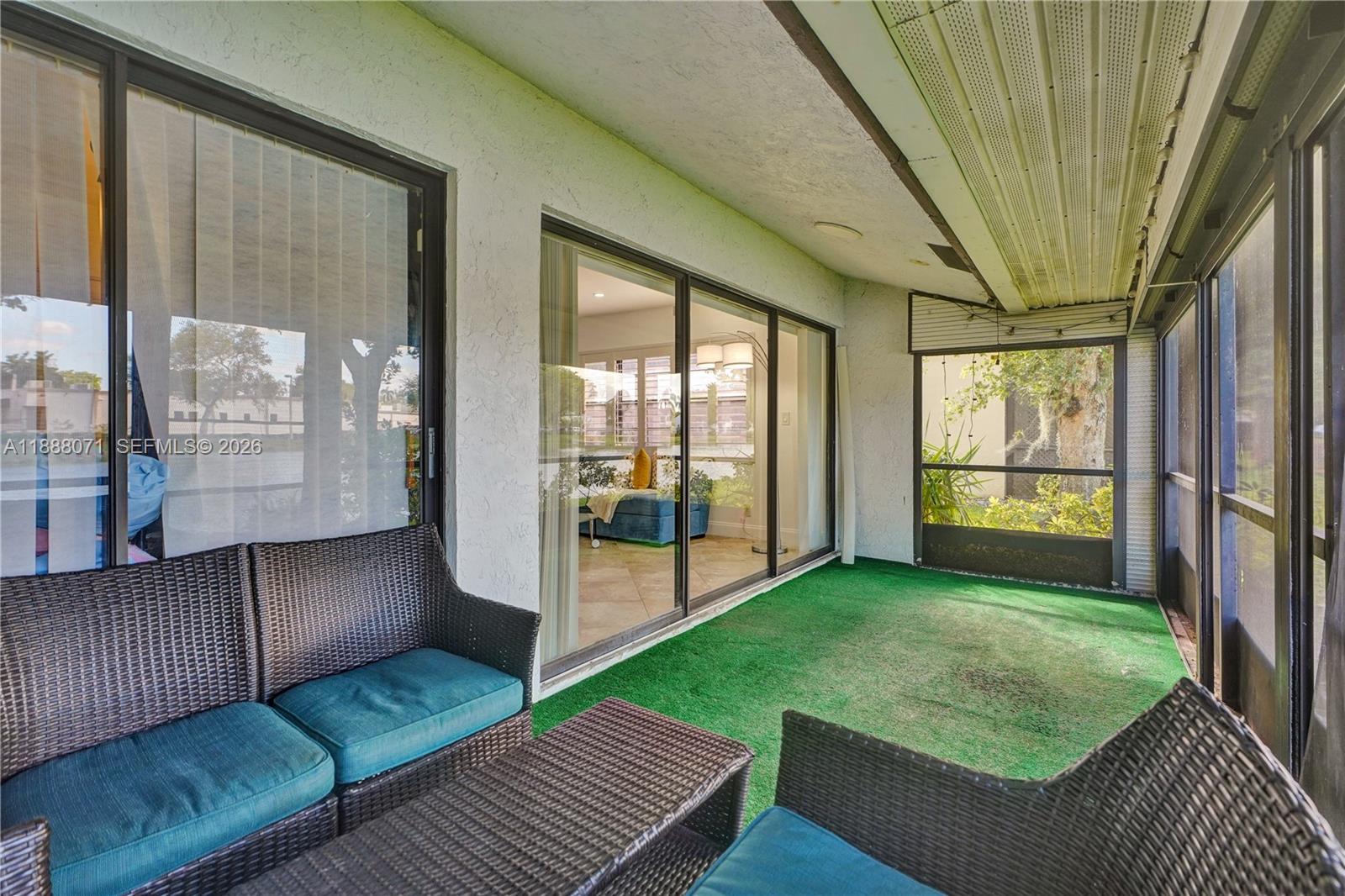 WOODLAKE ISLES - Residential