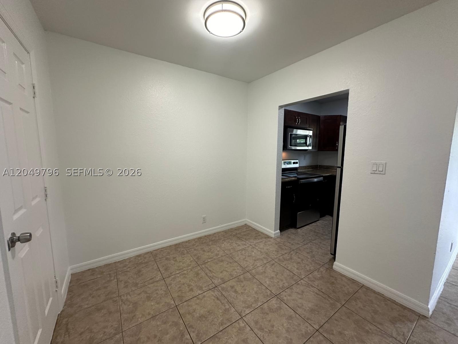 2640 NE 8th Ave 17