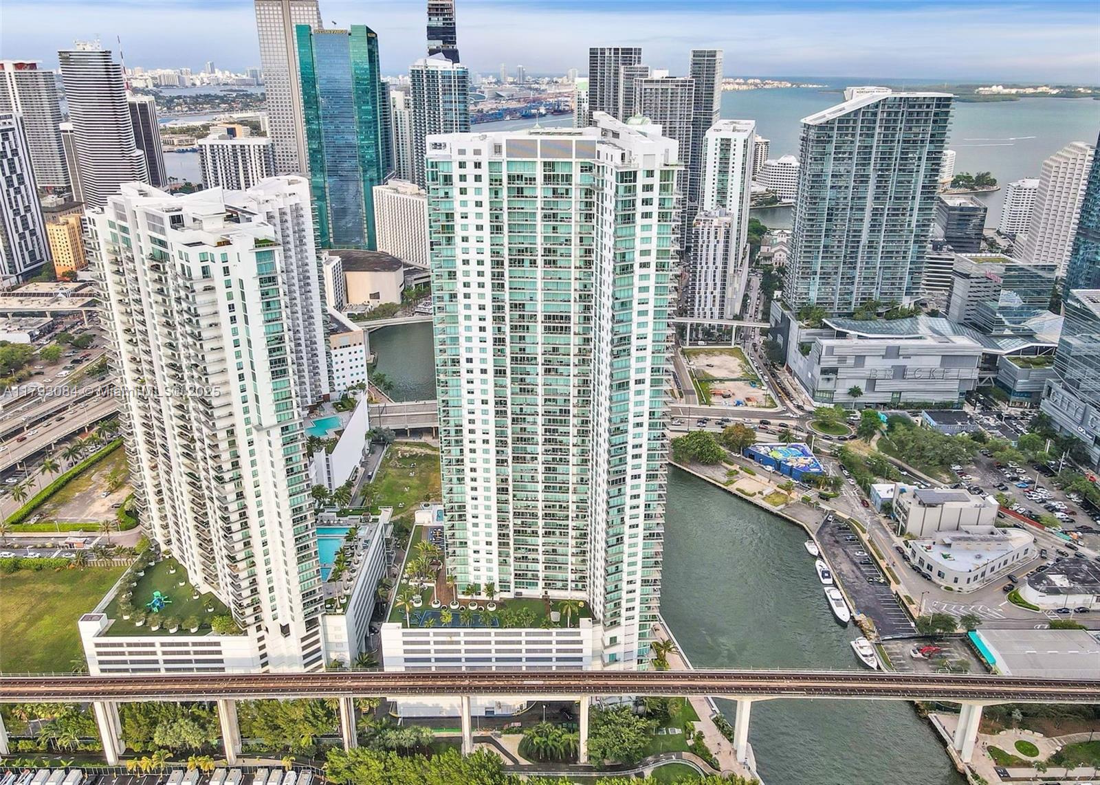 MINT CONDO - Residential Lease