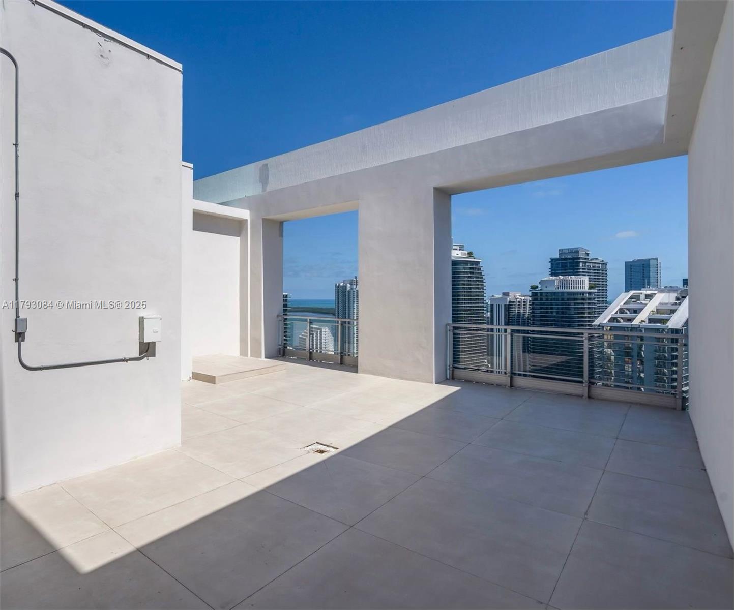 MINT CONDO - Residential Lease