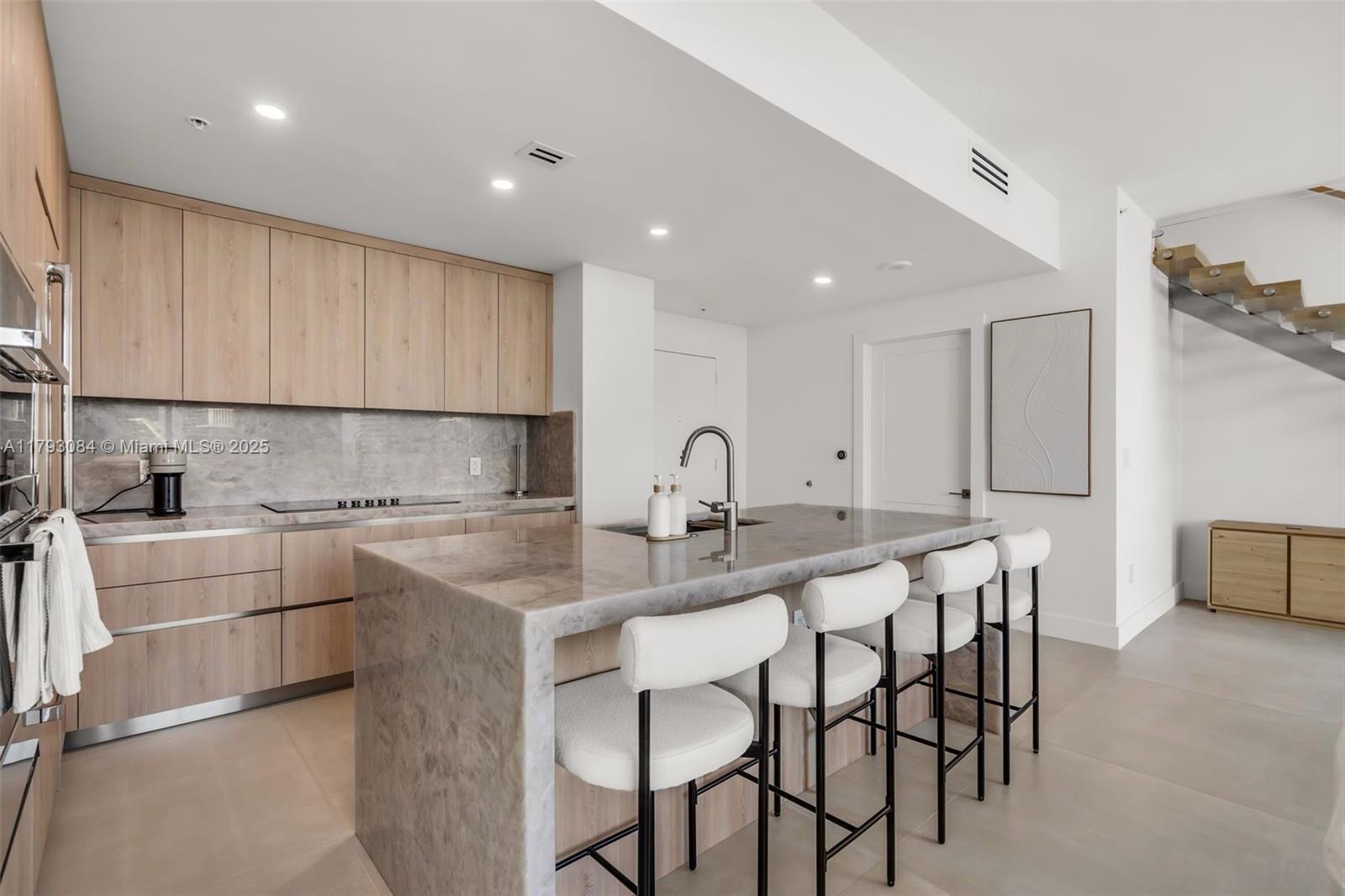 MINT CONDO - Residential Lease