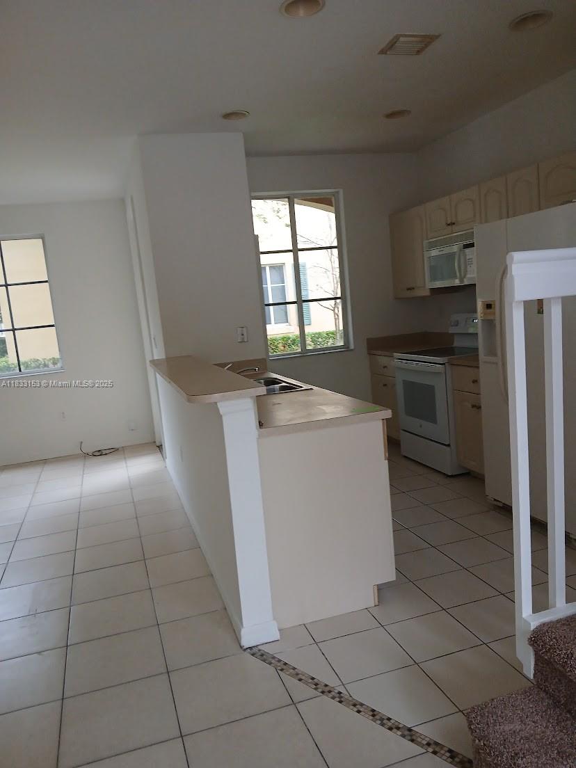 SAN REMO - Residential Lease