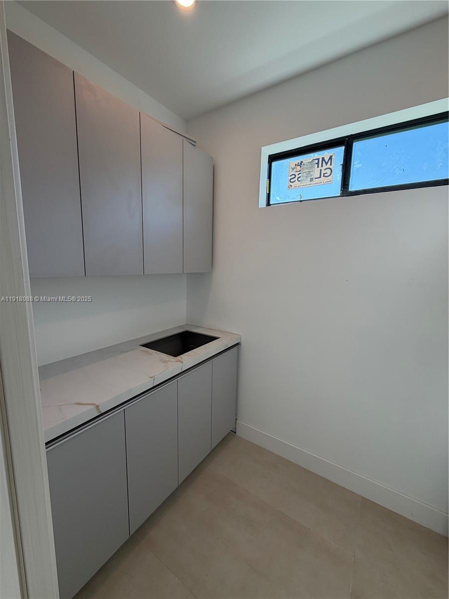 Poinsettia Heights - Residential Lease