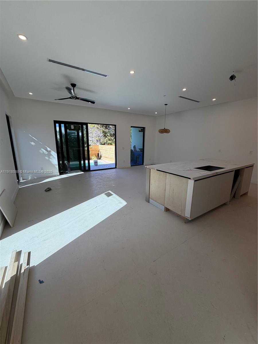 Poinsettia Heights - Residential Lease