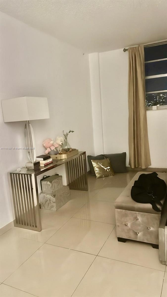 OCEANVIEW BUILDING A COND - Residential Lease