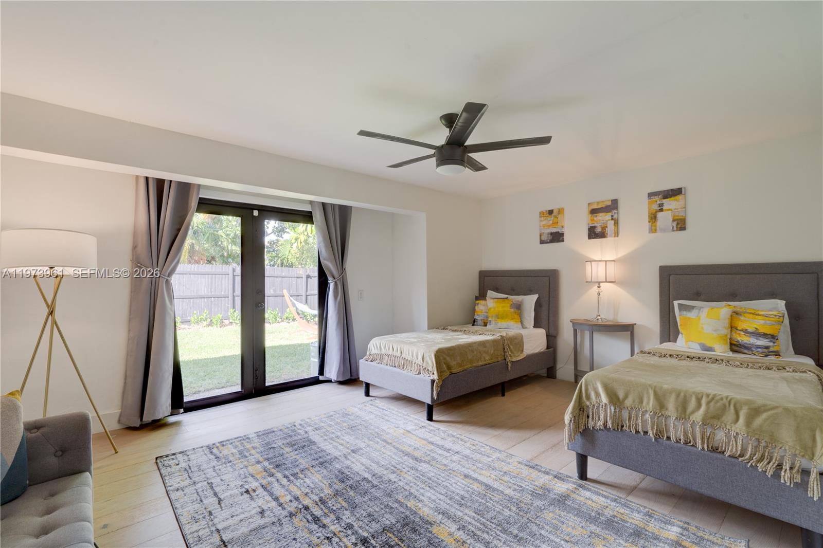 DIXIE MANOR - Residential