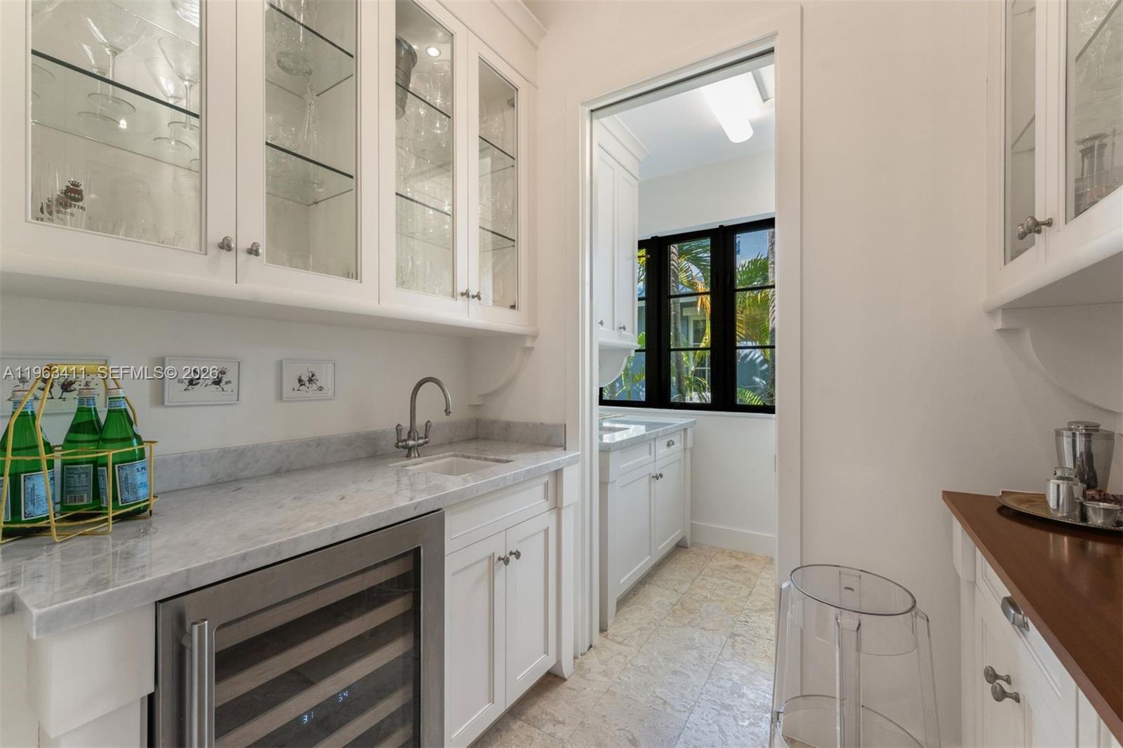 TROPICAL ISLE HOMES SUB 1 - Residential