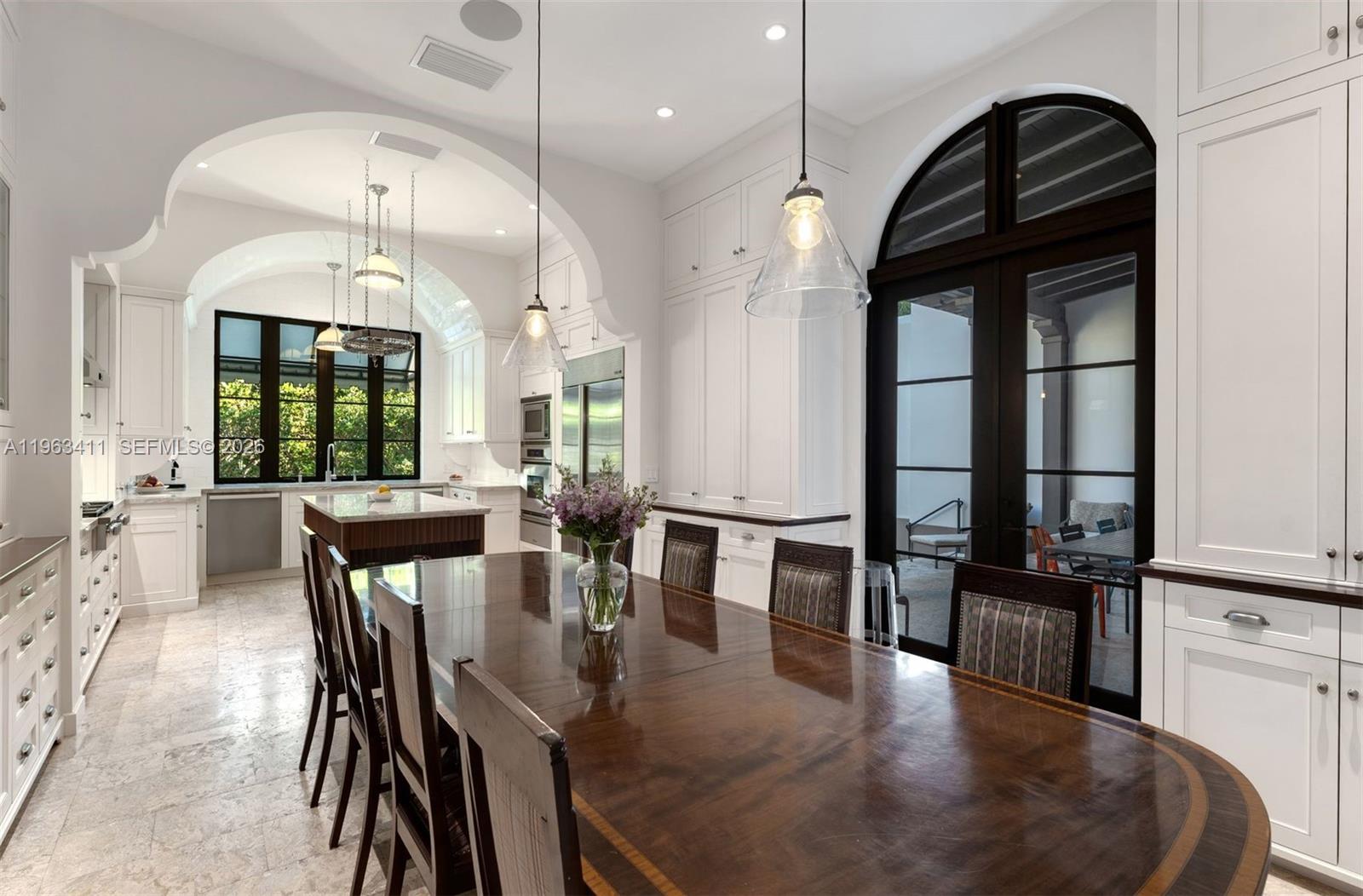 TROPICAL ISLE HOMES SUB 1 - Residential