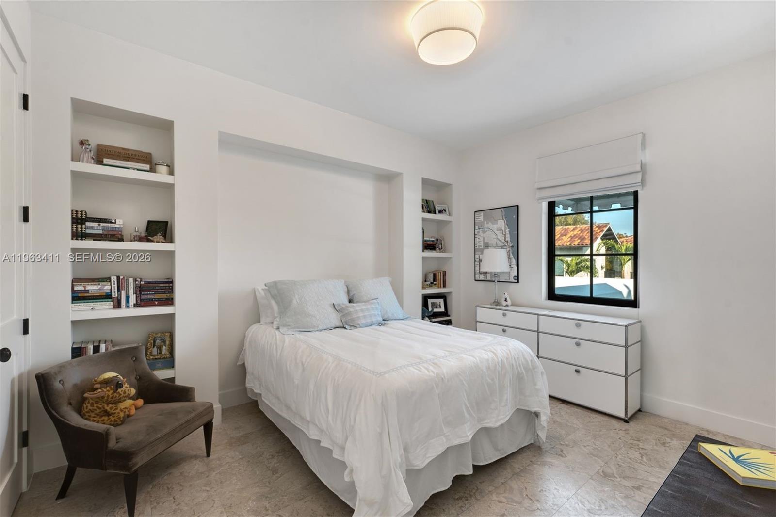 TROPICAL ISLE HOMES SUB 1 - Residential