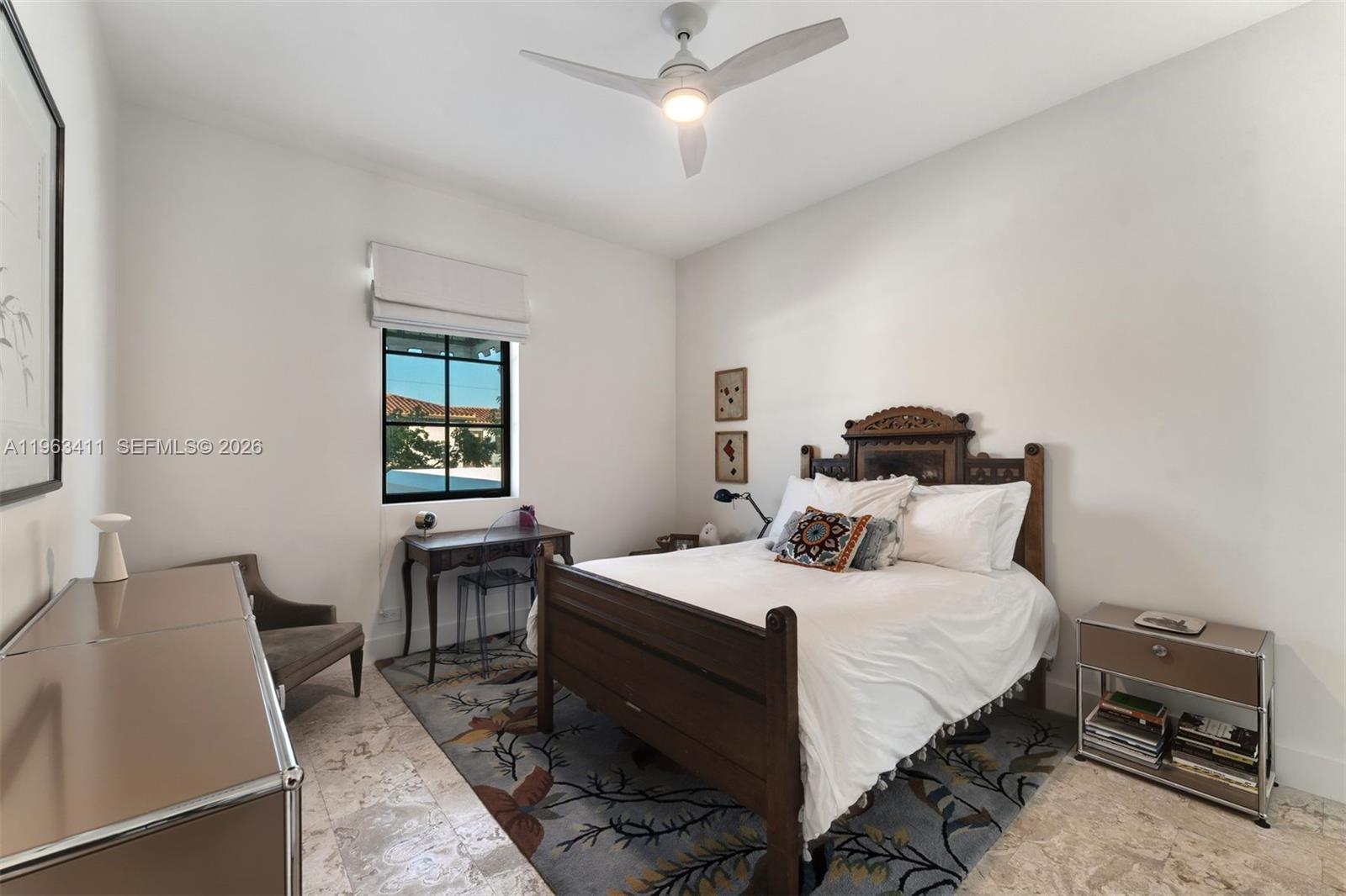 TROPICAL ISLE HOMES SUB 1 - Residential