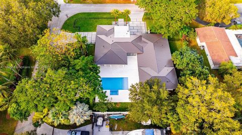 A home in Pinecrest