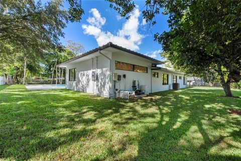 A home in Pinecrest