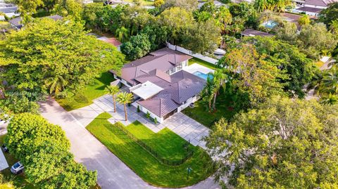 A home in Pinecrest