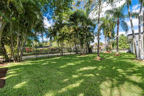 A home in Pinecrest