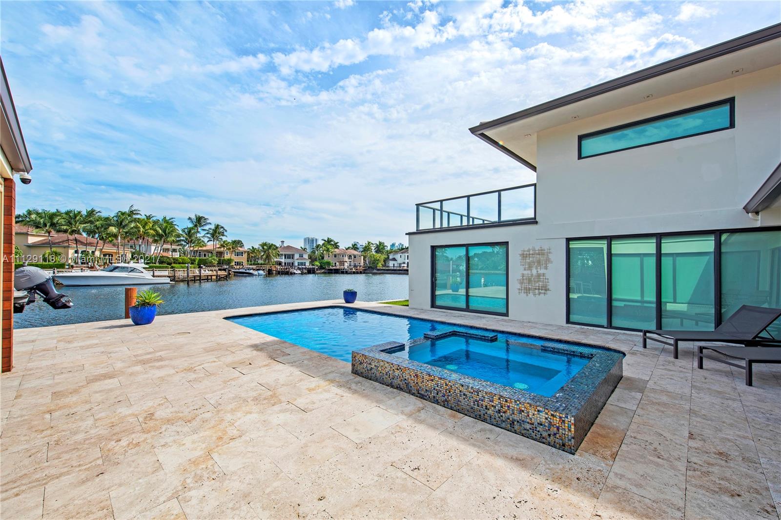 HOLLYWOOD GOLF ESTATES SE - Residential