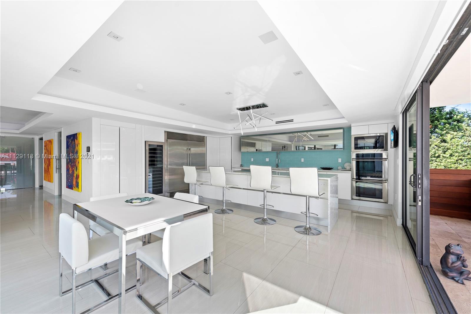 HOLLYWOOD GOLF ESTATES SE - Residential