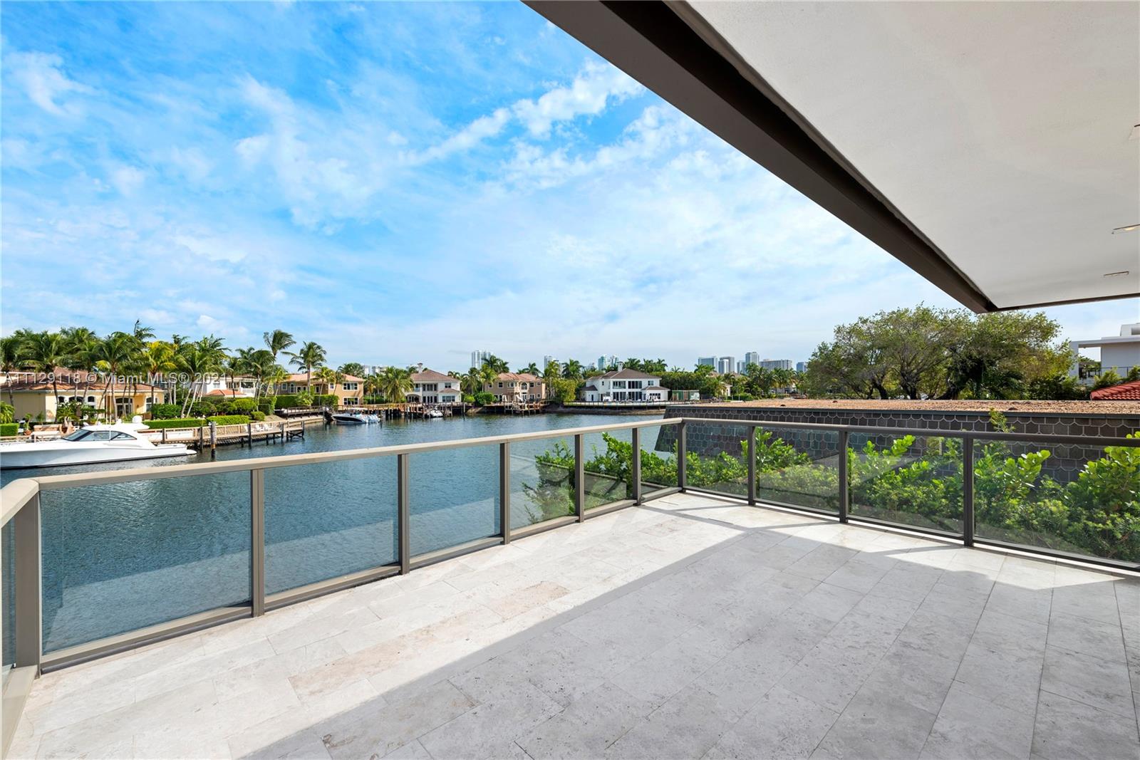 HOLLYWOOD GOLF ESTATES SE - Residential