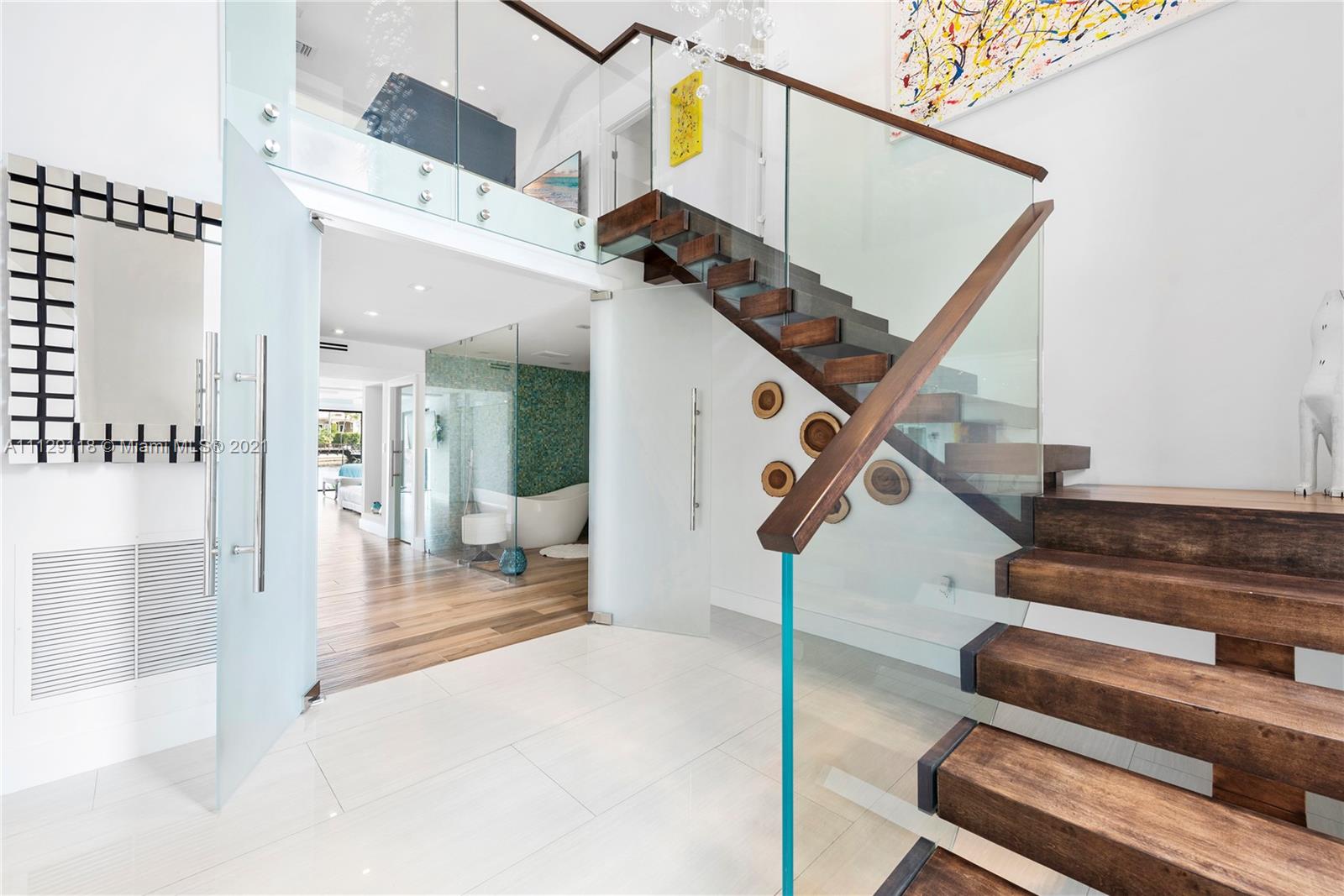 HOLLYWOOD GOLF ESTATES SE - Residential