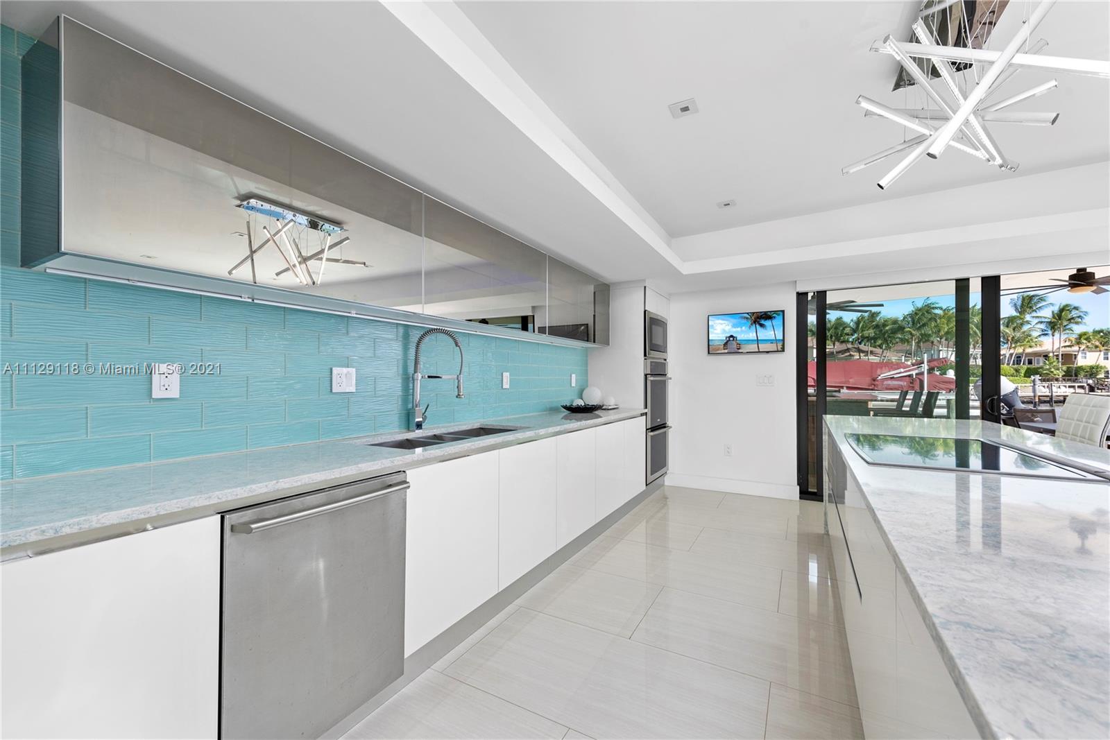 HOLLYWOOD GOLF ESTATES SE - Residential