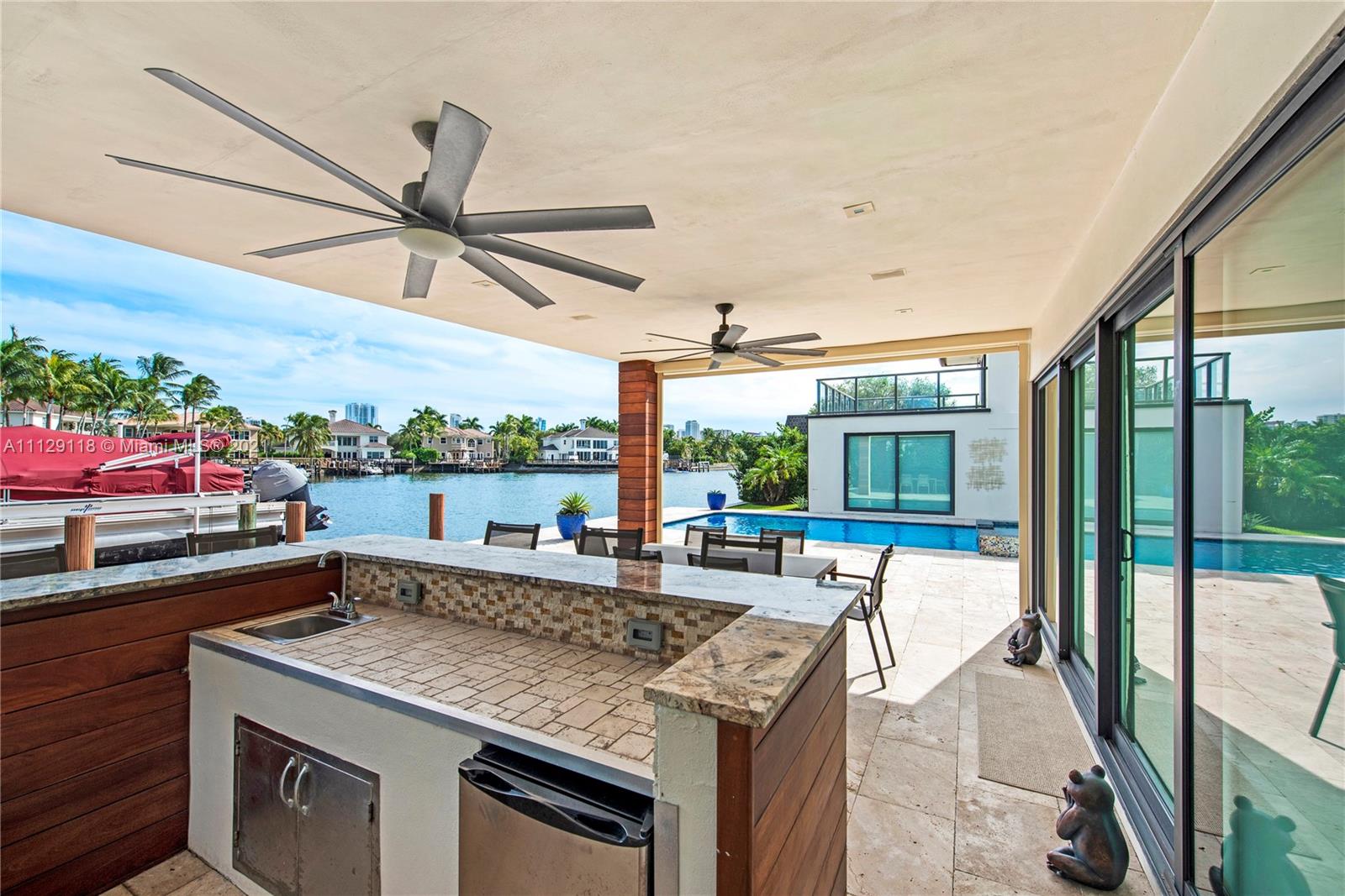 HOLLYWOOD GOLF ESTATES SE - Residential