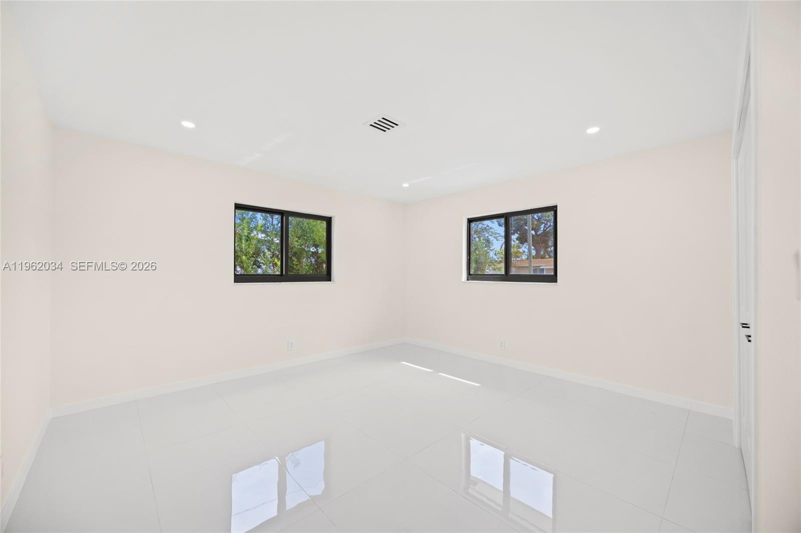 NORWOOD - Residential