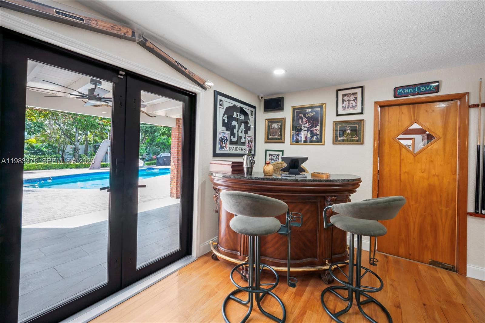 MARY ANN ESTATES 1ST ADDN - Residential