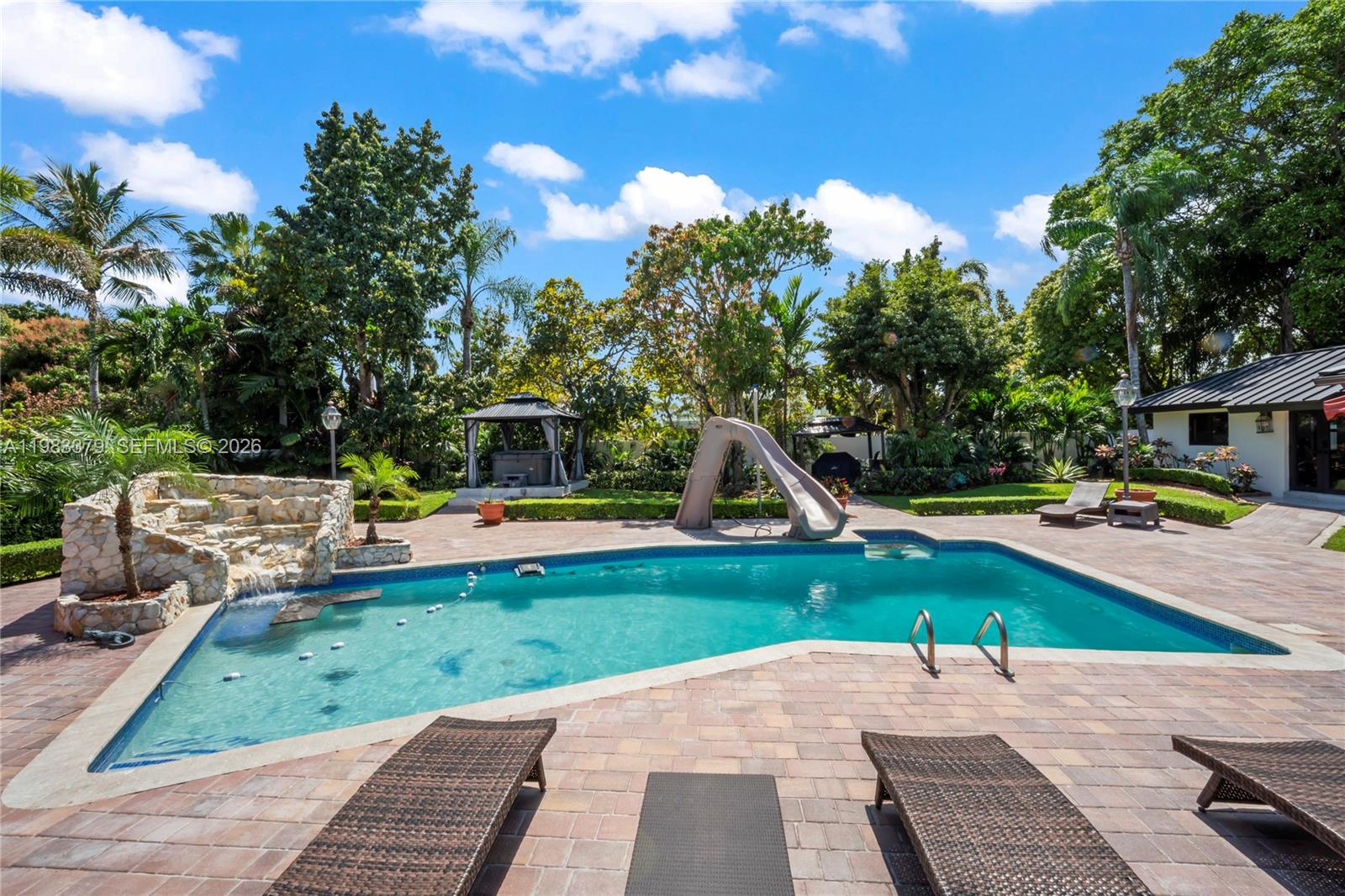 MARY ANN ESTATES 1ST ADDN - Residential