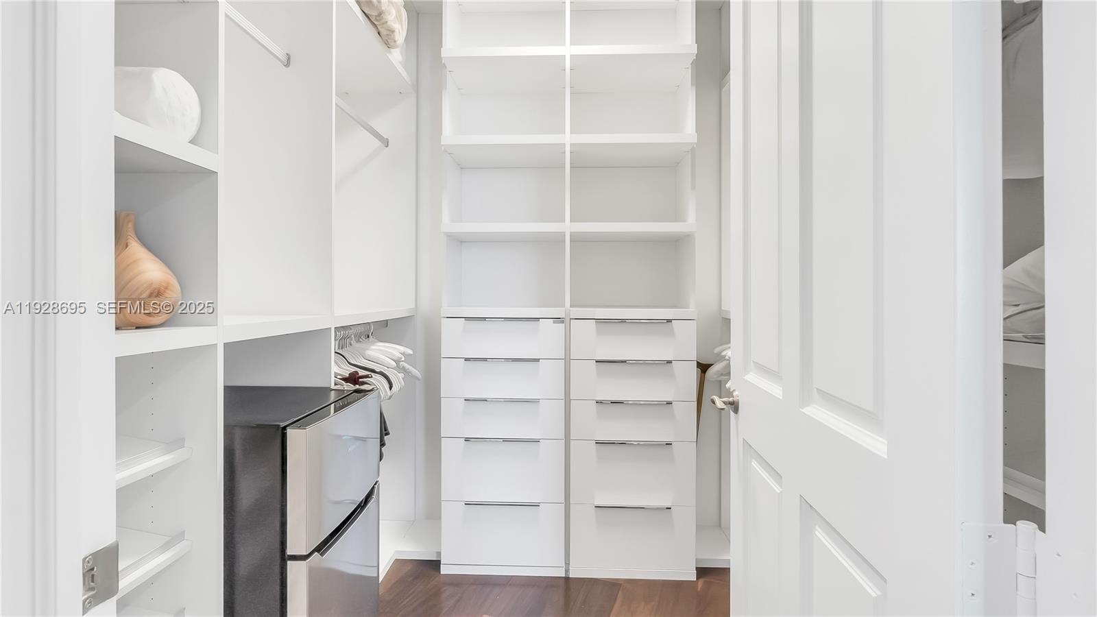 10295 COLLINS AVE RESDNTA - Residential