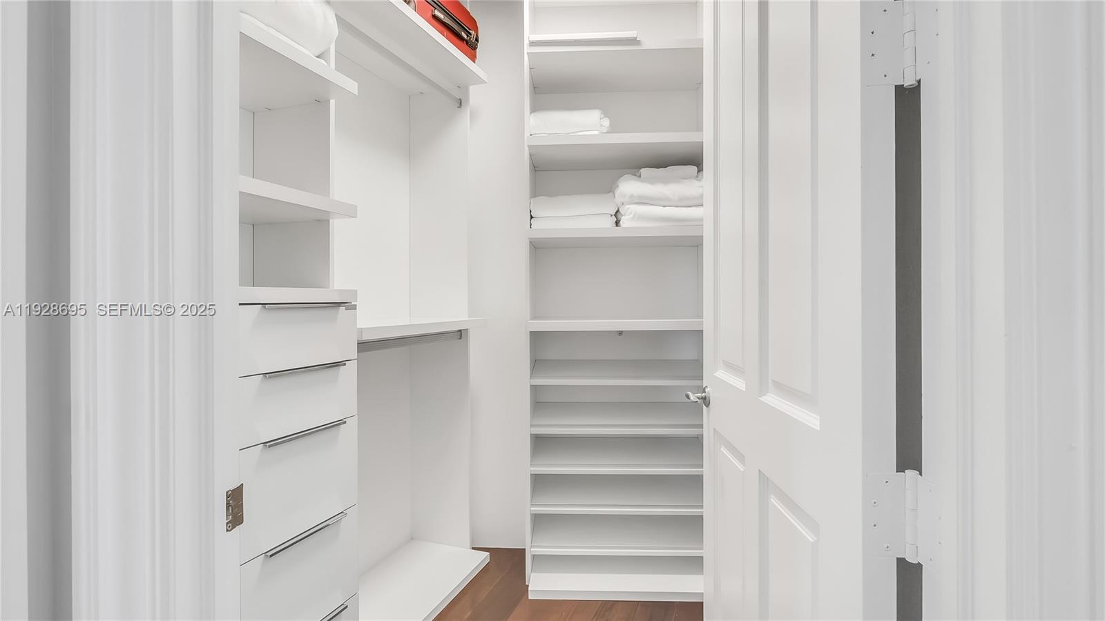 10295 COLLINS AVE RESDNTA - Residential