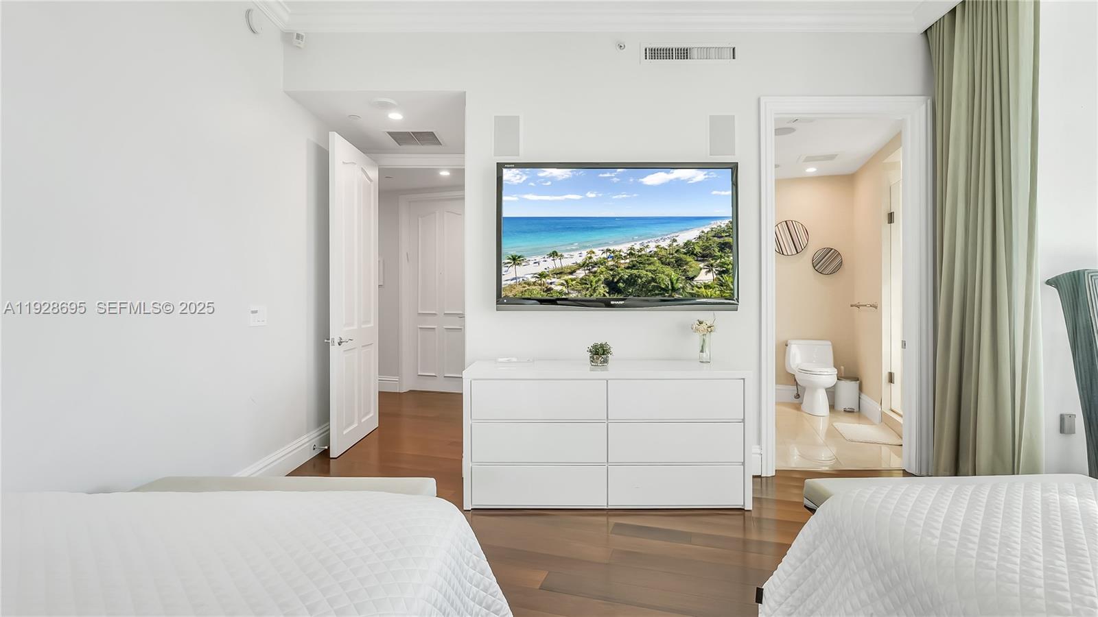 10295 COLLINS AVE RESDNTA - Residential