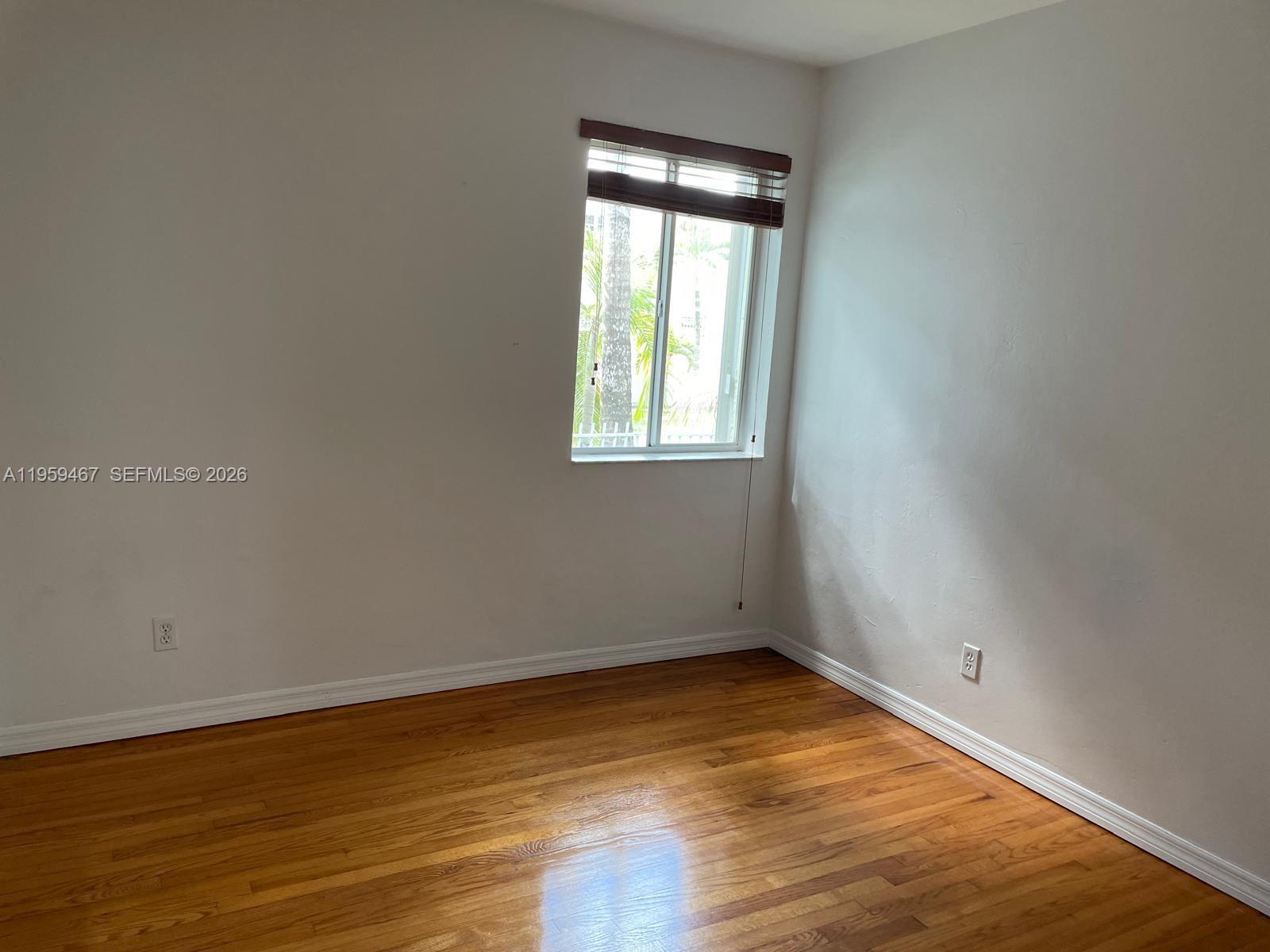 EL CAPRI COURTYARDS CONDO - Residential Lease