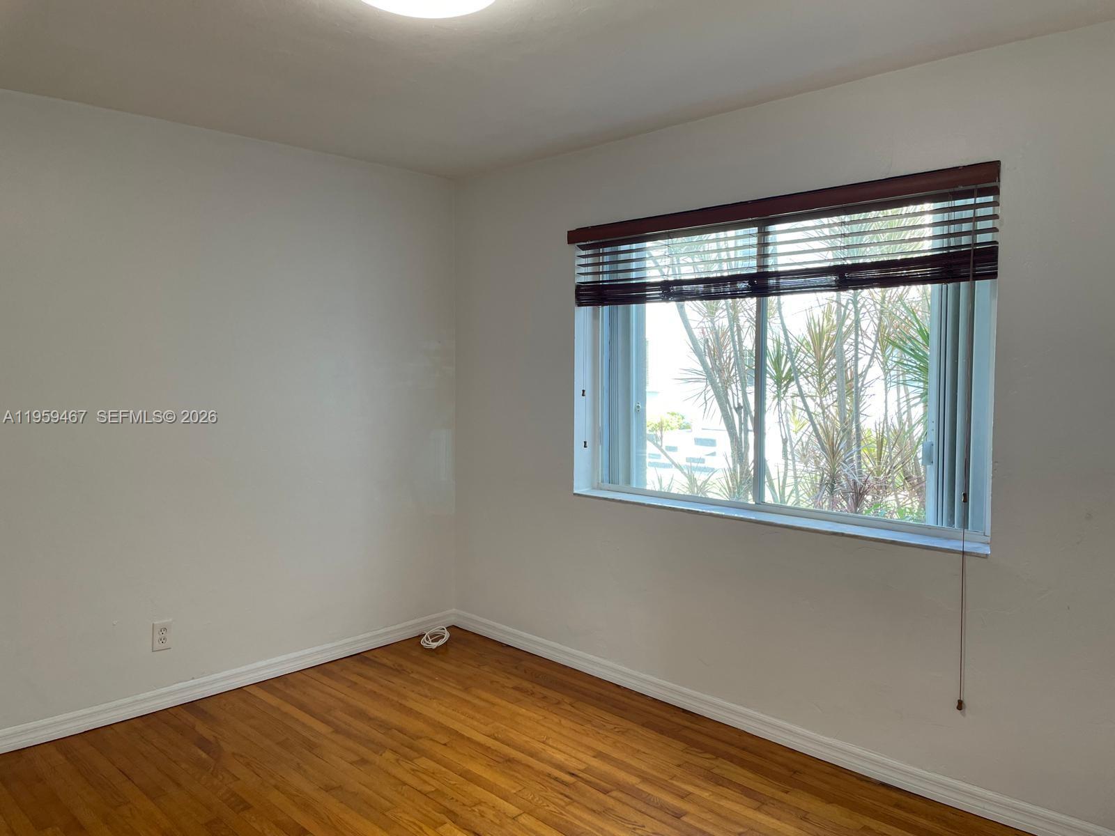 EL CAPRI COURTYARDS CONDO - Residential Lease