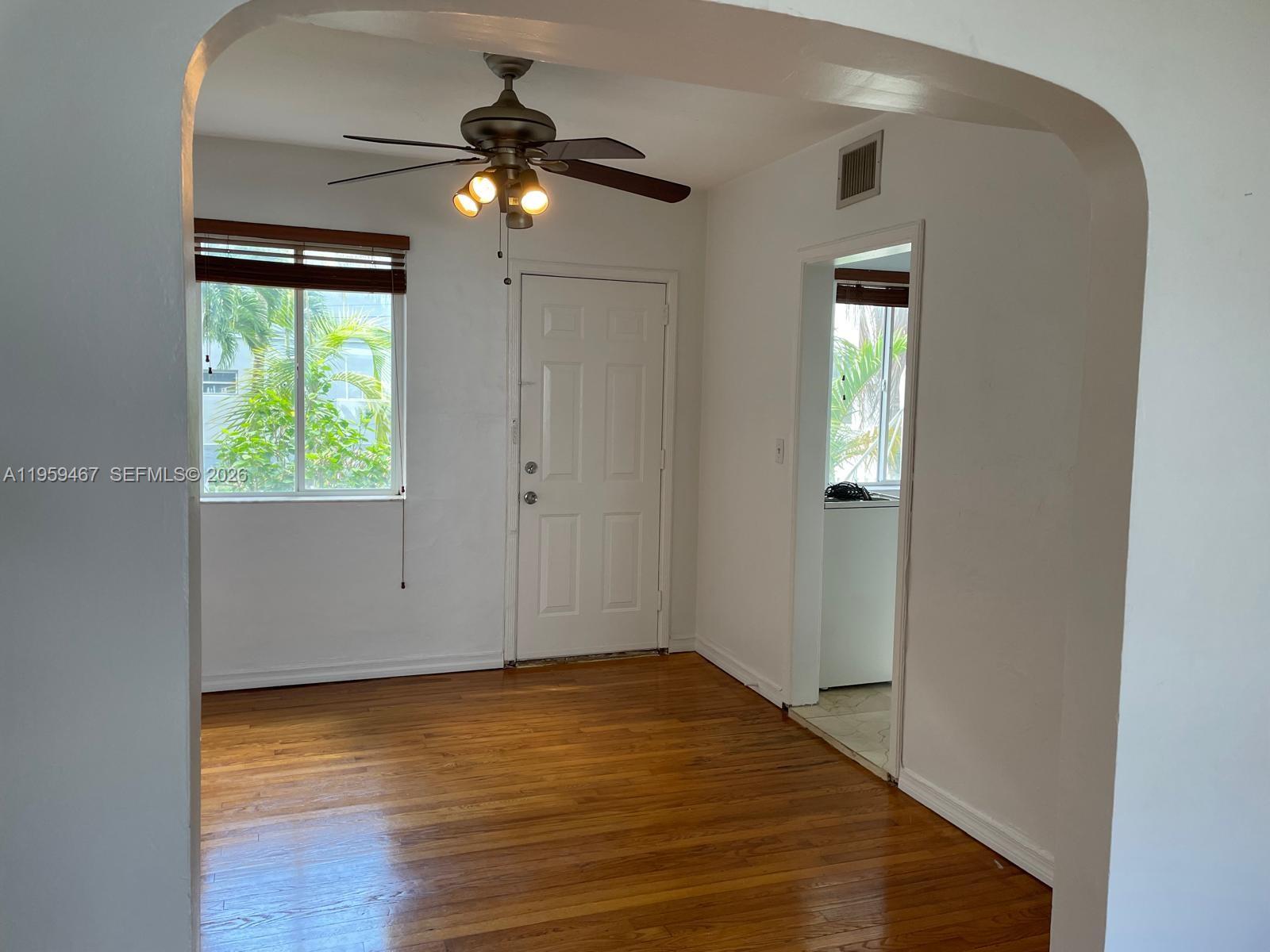 EL CAPRI COURTYARDS CONDO - Residential Lease