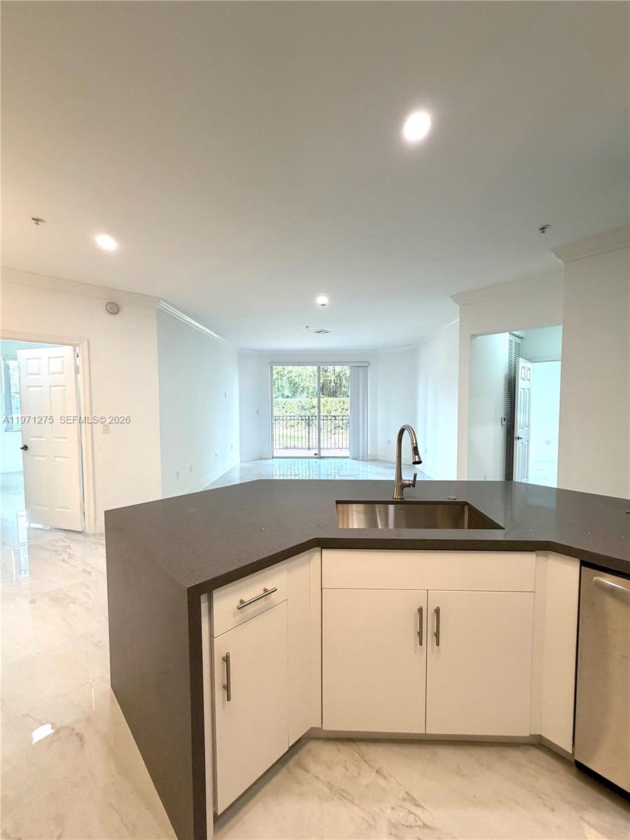 EL-AD VILLAGGIO CONDO BLD - Residential Lease