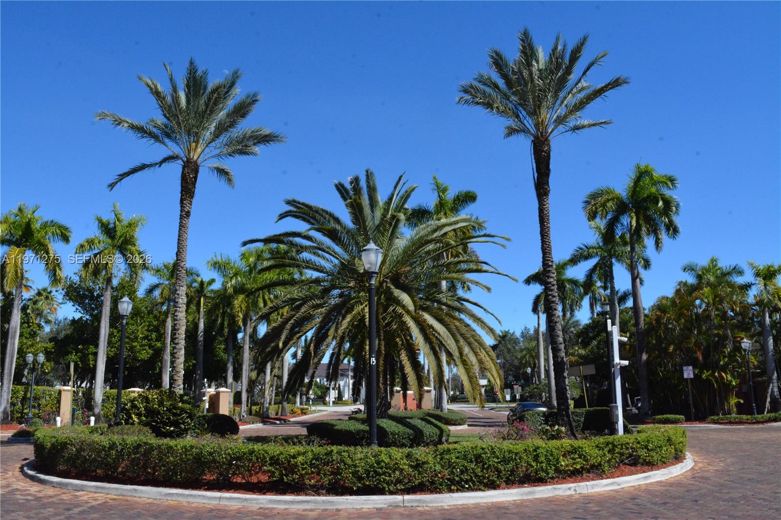 EL-AD VILLAGGIO CONDO BLD - Residential Lease