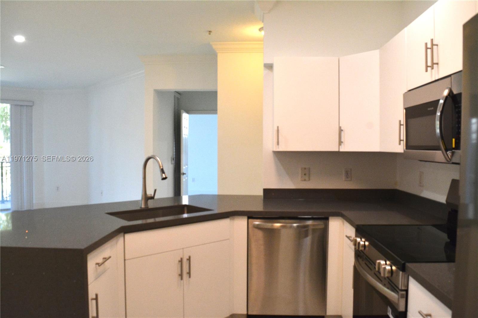 EL-AD VILLAGGIO CONDO BLD - Residential Lease