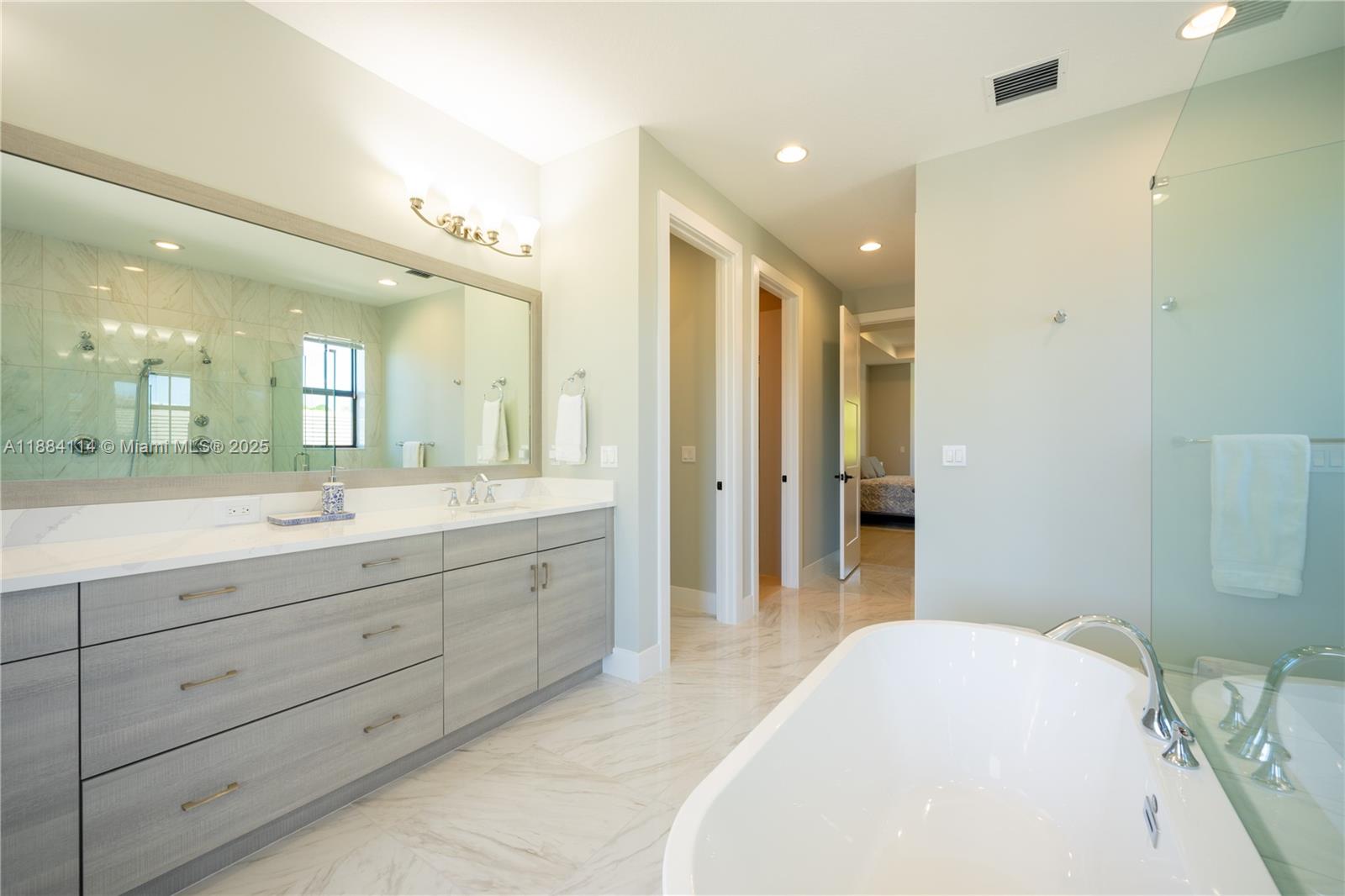 ARTISTRY REPLAT - Residential