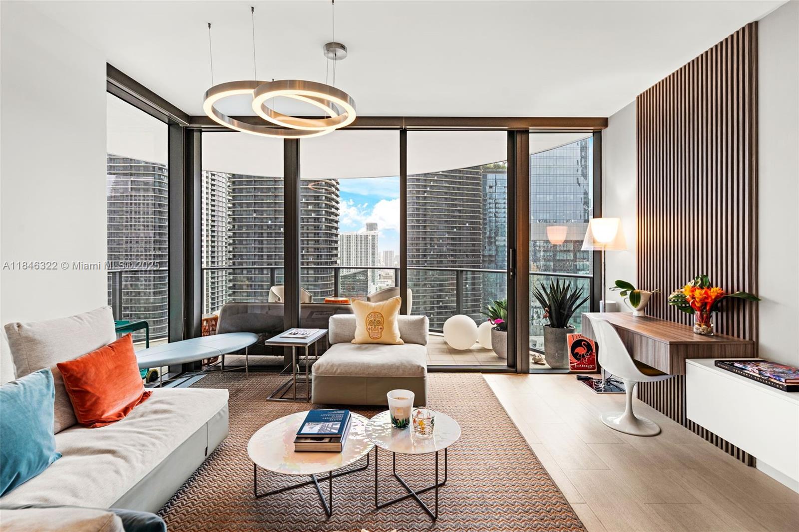 1000 Brickell Plz 2912