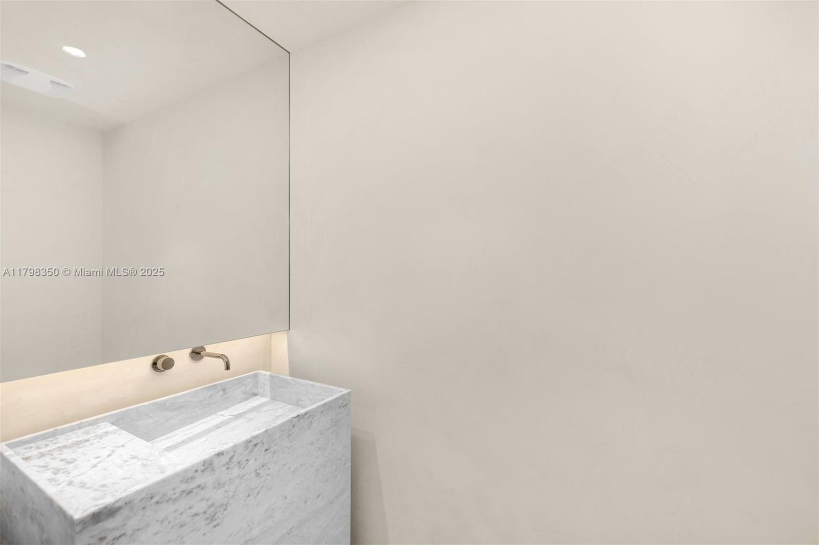 TEN MUSEUM PK RESIDENTIAL - Residential