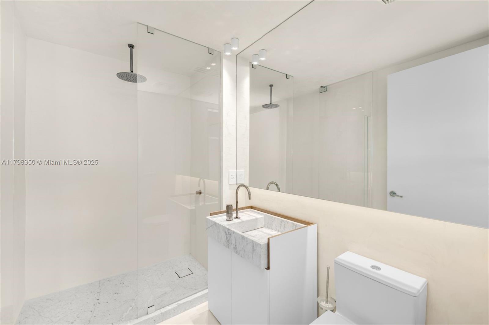 TEN MUSEUM PK RESIDENTIAL - Residential