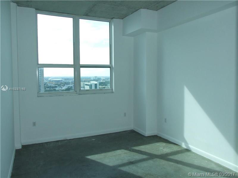 Loft Downtown 02 Condo - Residential Lease