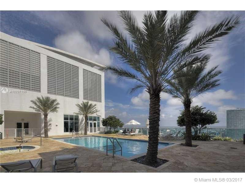 Loft Downtown 02 Condo - Residential Lease