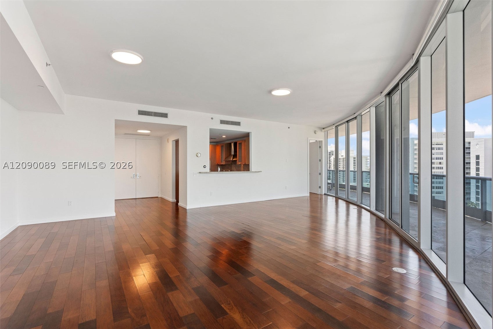 5959 Collins Ave 1101
