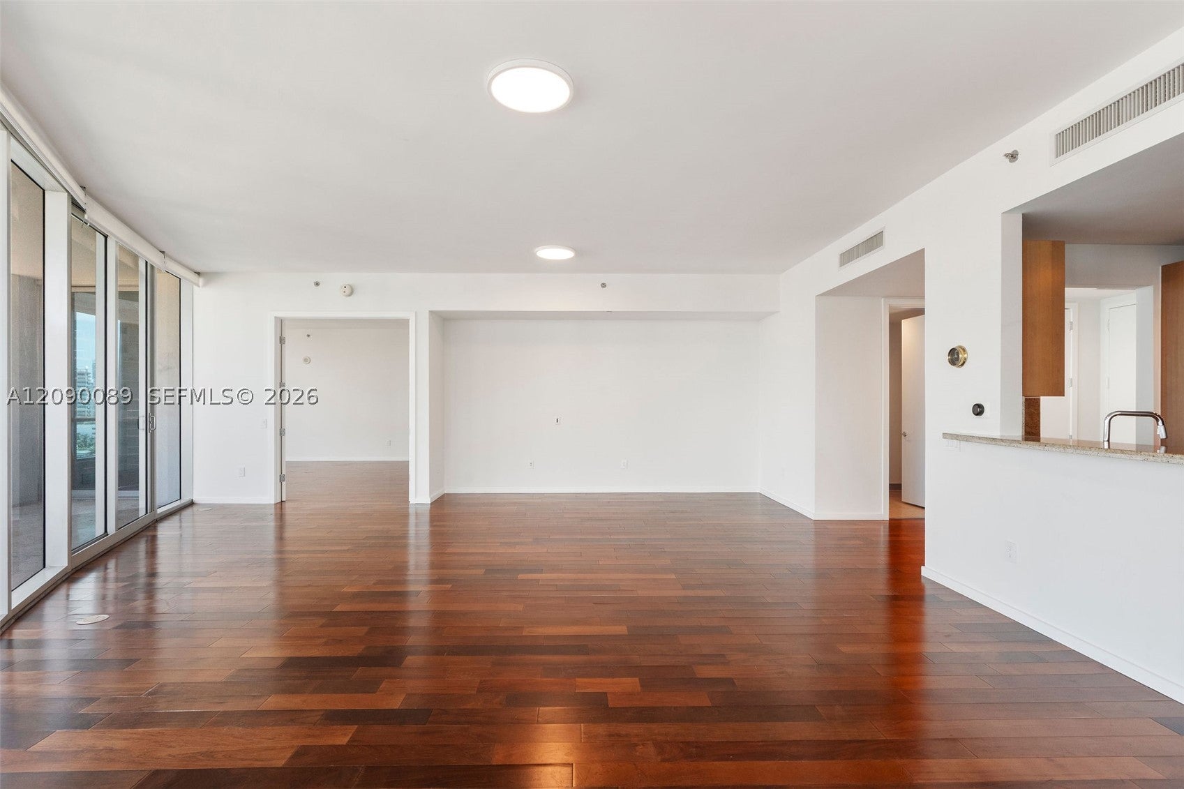 5959 Collins Ave 1101