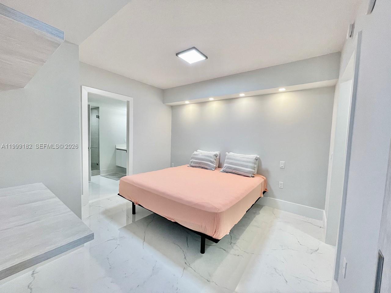 PARQUE TOWERS CONDO - Residential